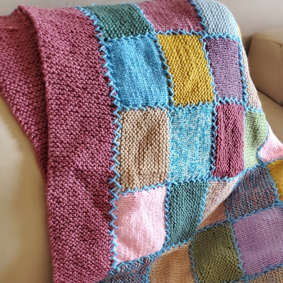 Vintage Handmade Quilted Blanket - Picture 3 of 5
